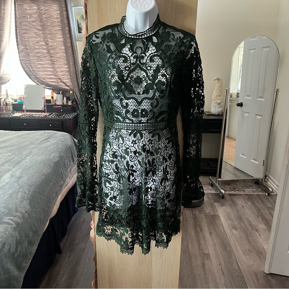 Zara Woman Green Guipure Lace Mini Dress Mock Neck Bell Sleeve XS